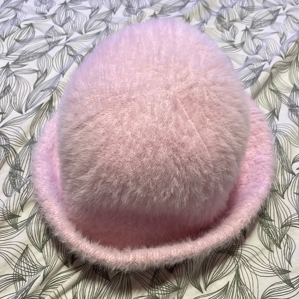 Forever 21 | fuzzy bucket hat